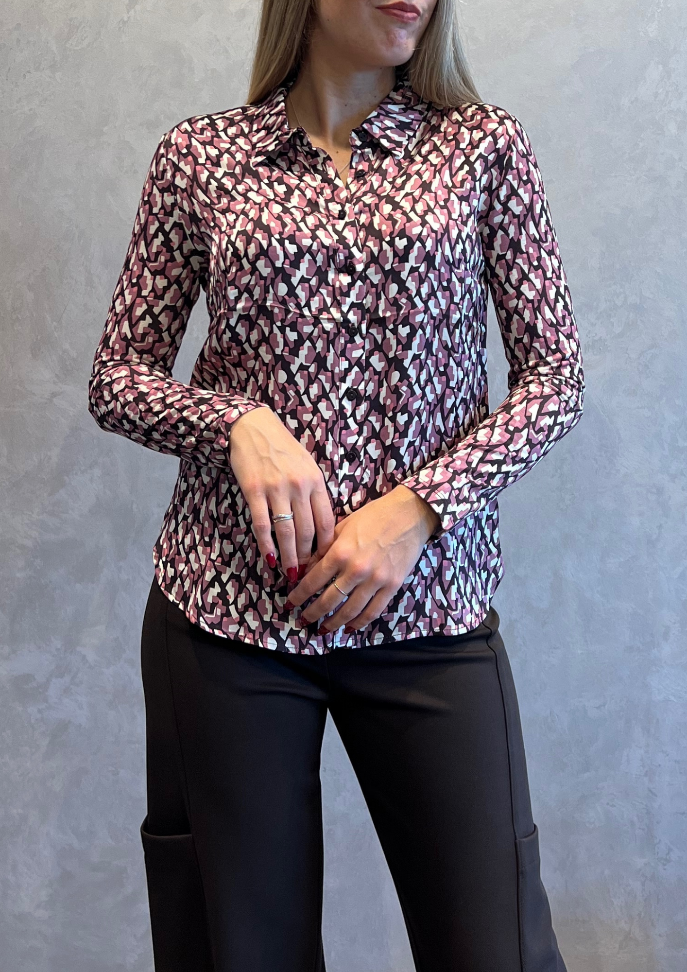 Camicia bimaterica in fantasia geometrica