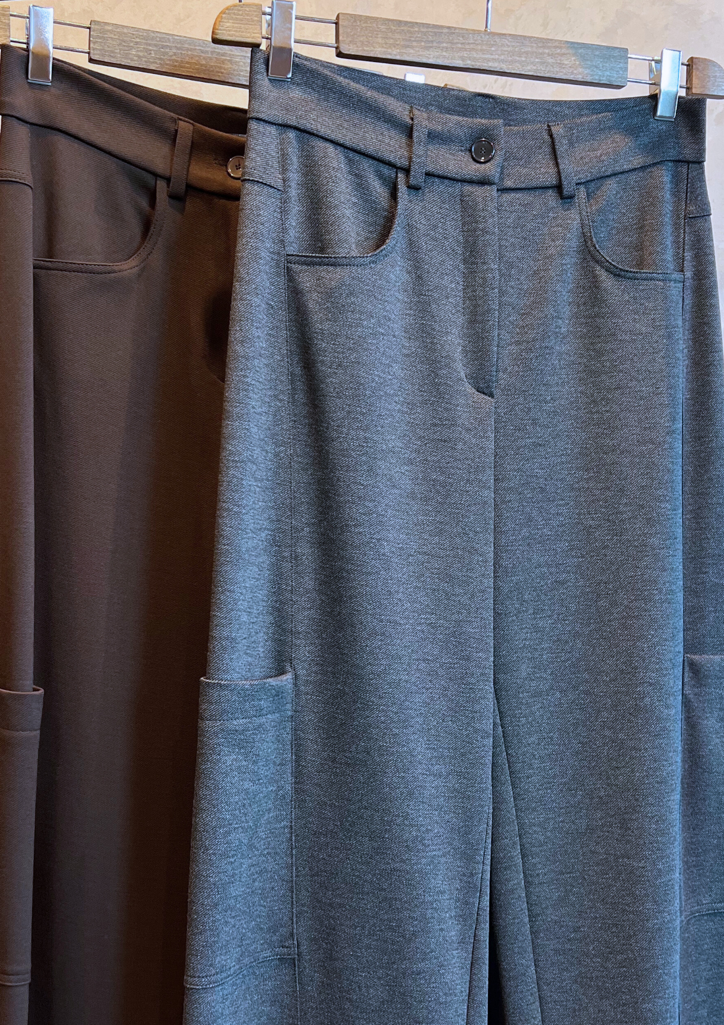 Pantalone wide leg calda viscosa con tasconi