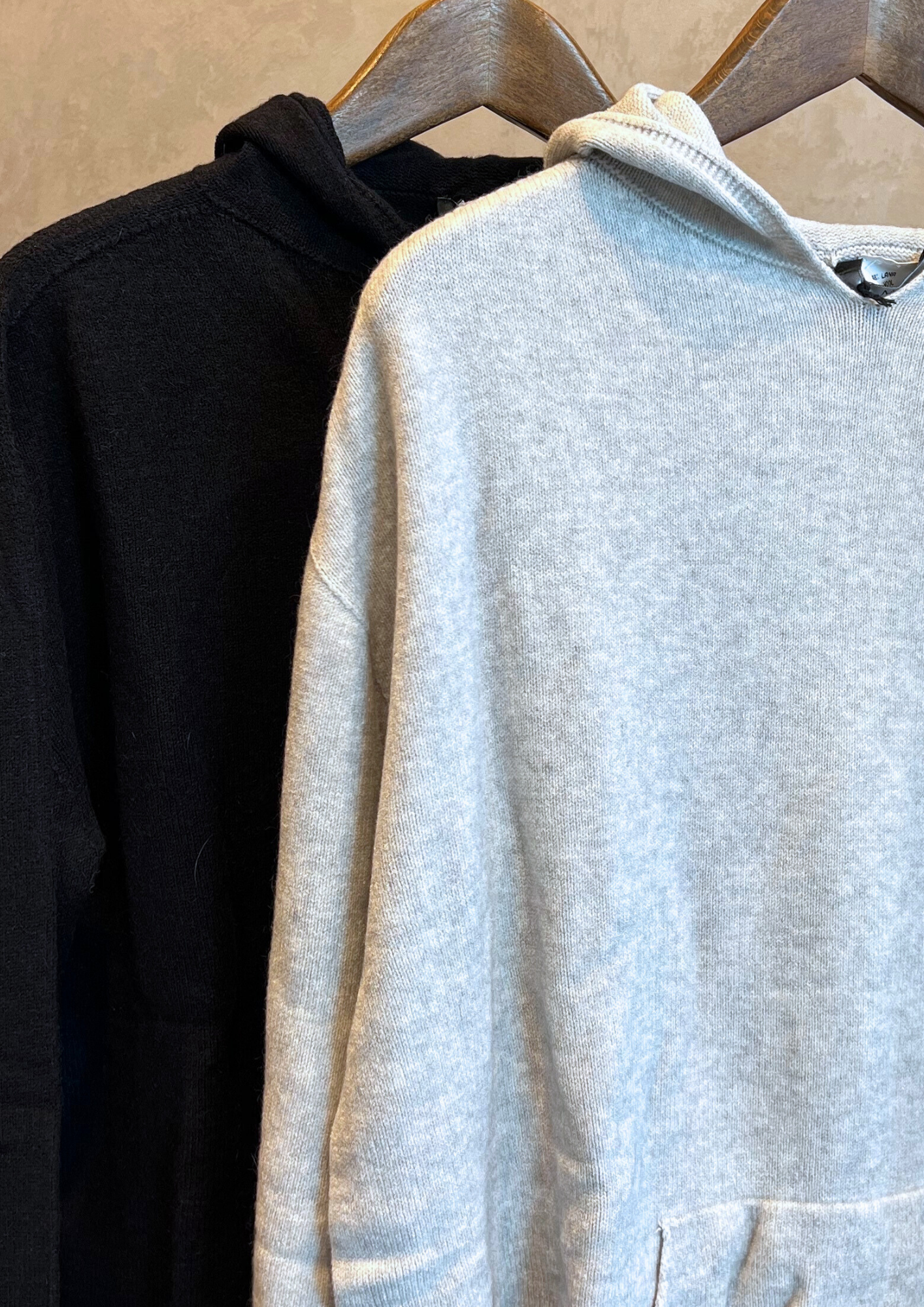 Maglia in Dolby con cappuccio