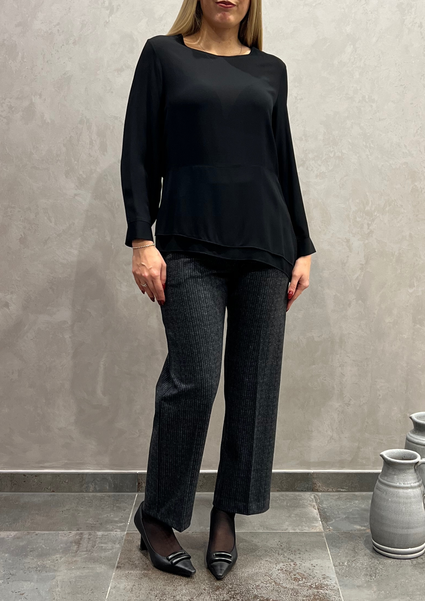 Blusa 100% viscosa lucida con fondo asimmetrico