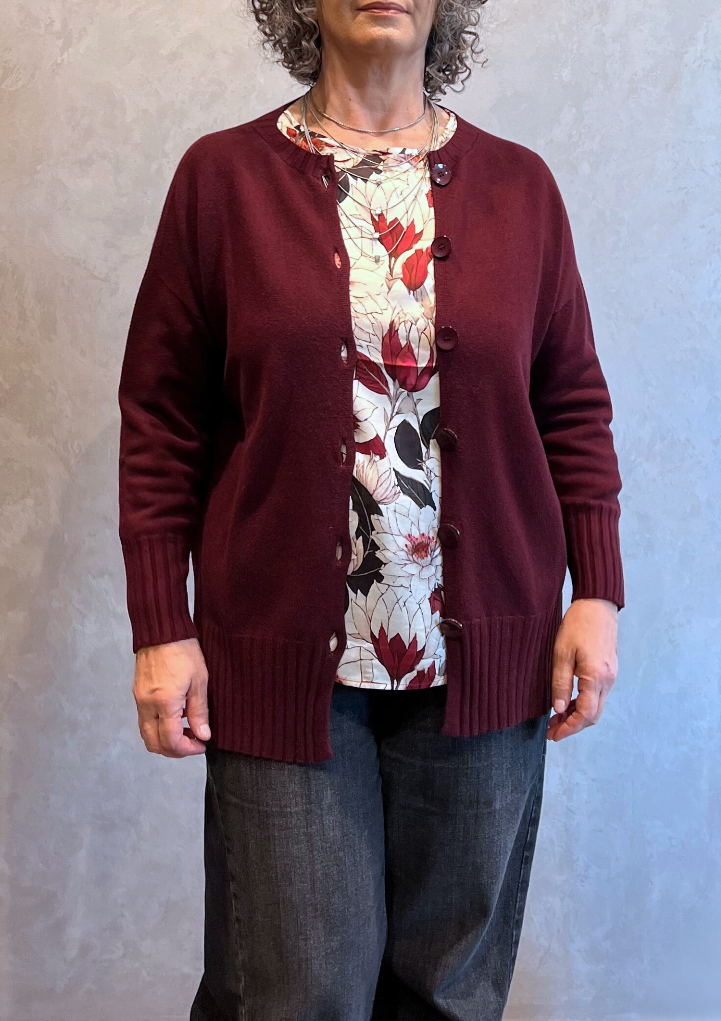 Cardigan in Dolby over con bottoni