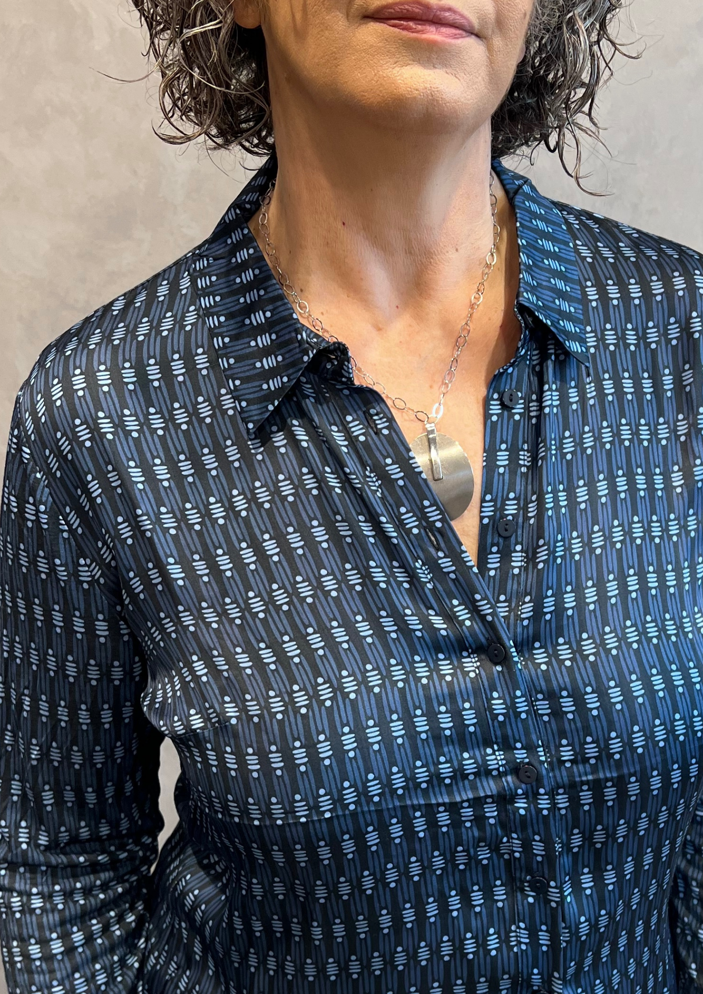 Camicia bimaterica in fantasia minimale