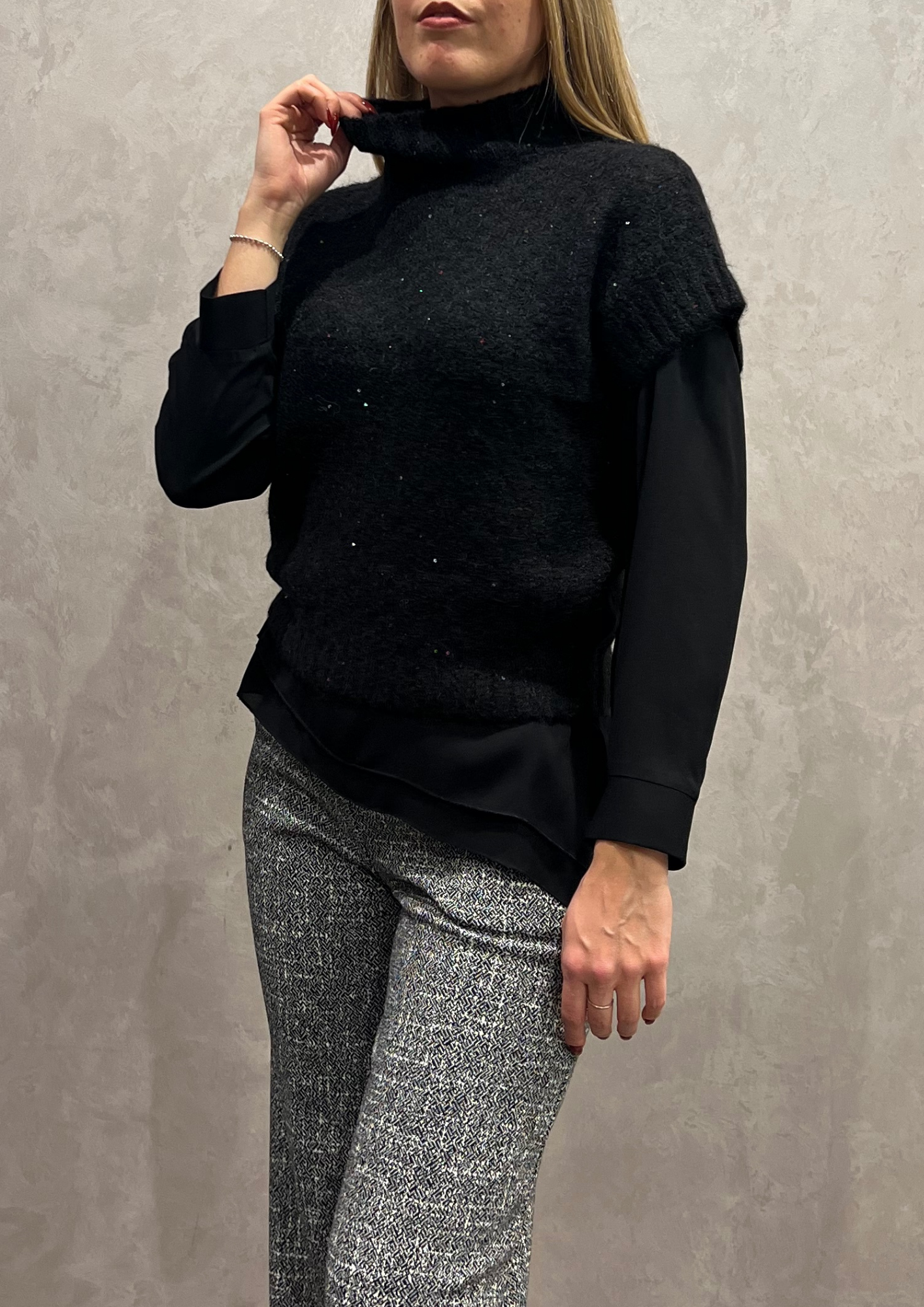 Gilet mezza manica con paillettes in trama