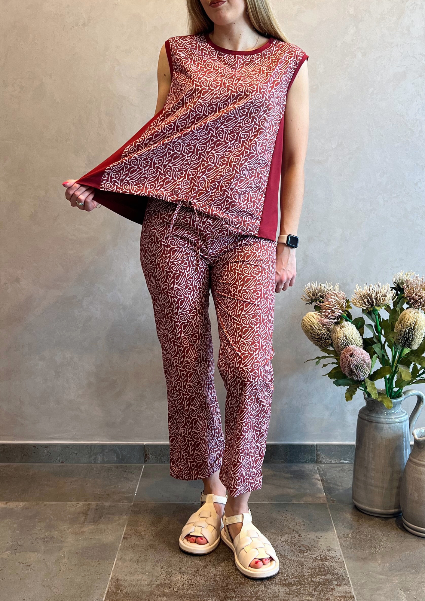 Blusa bimaterica smanicata in fantasia con coulisse