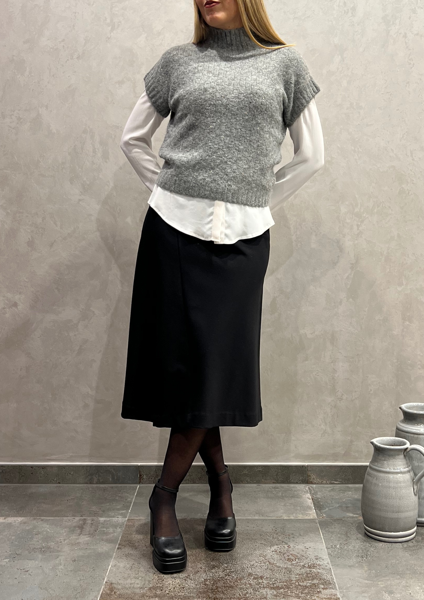 Gilet mezza manica con paillettes in trama