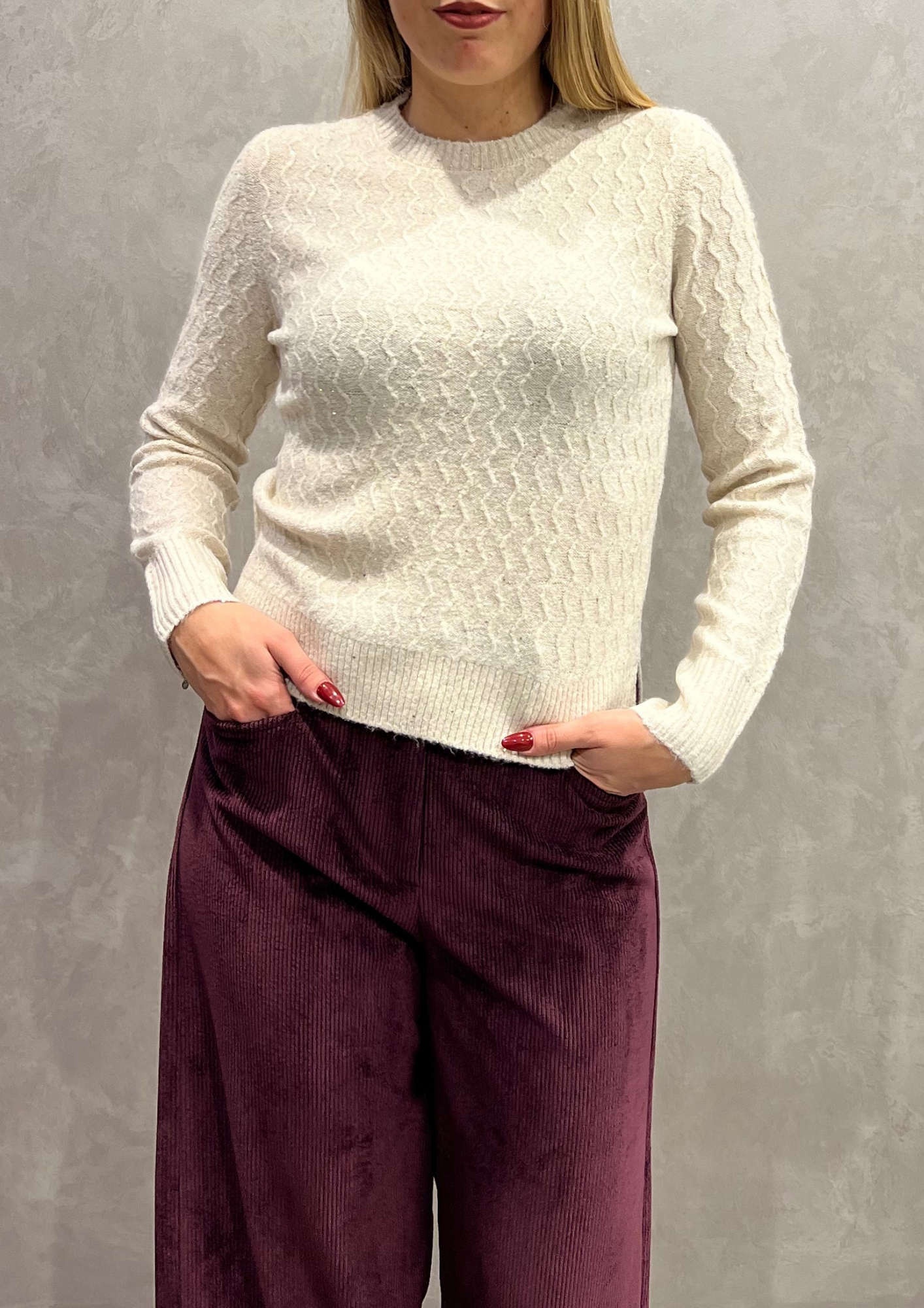 Maglioncino girocollo con paillettes in trama