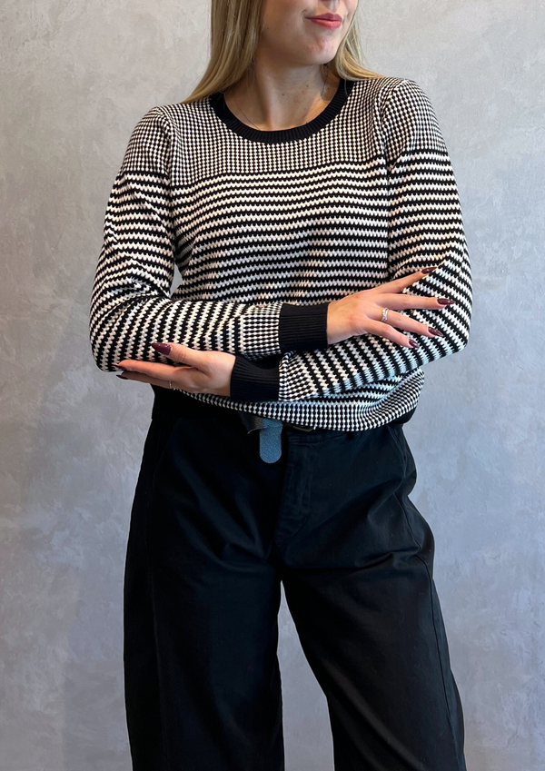 Maglia in viscosa felpata fantasia in trama