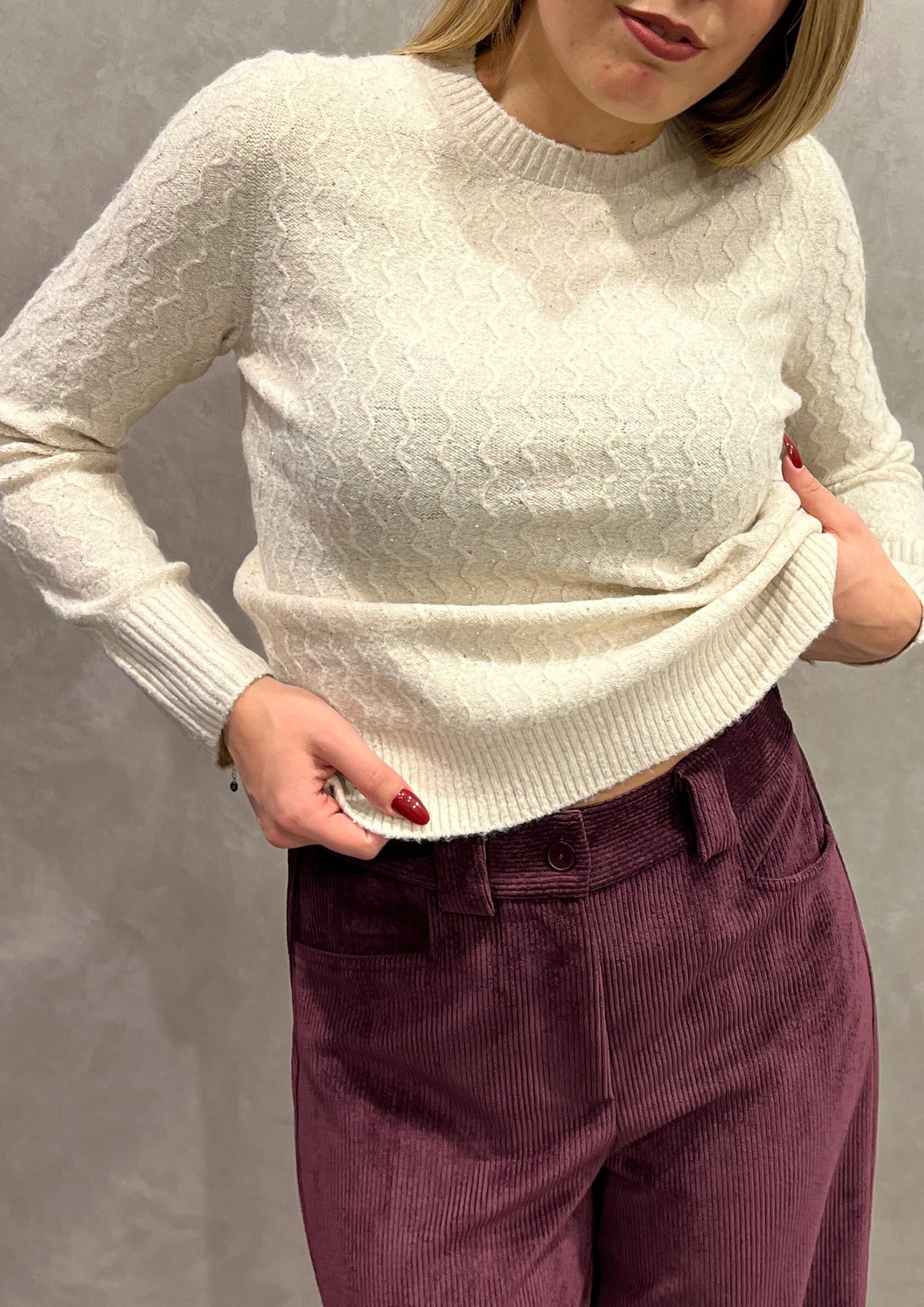 Maglioncino girocollo con paillettes in trama