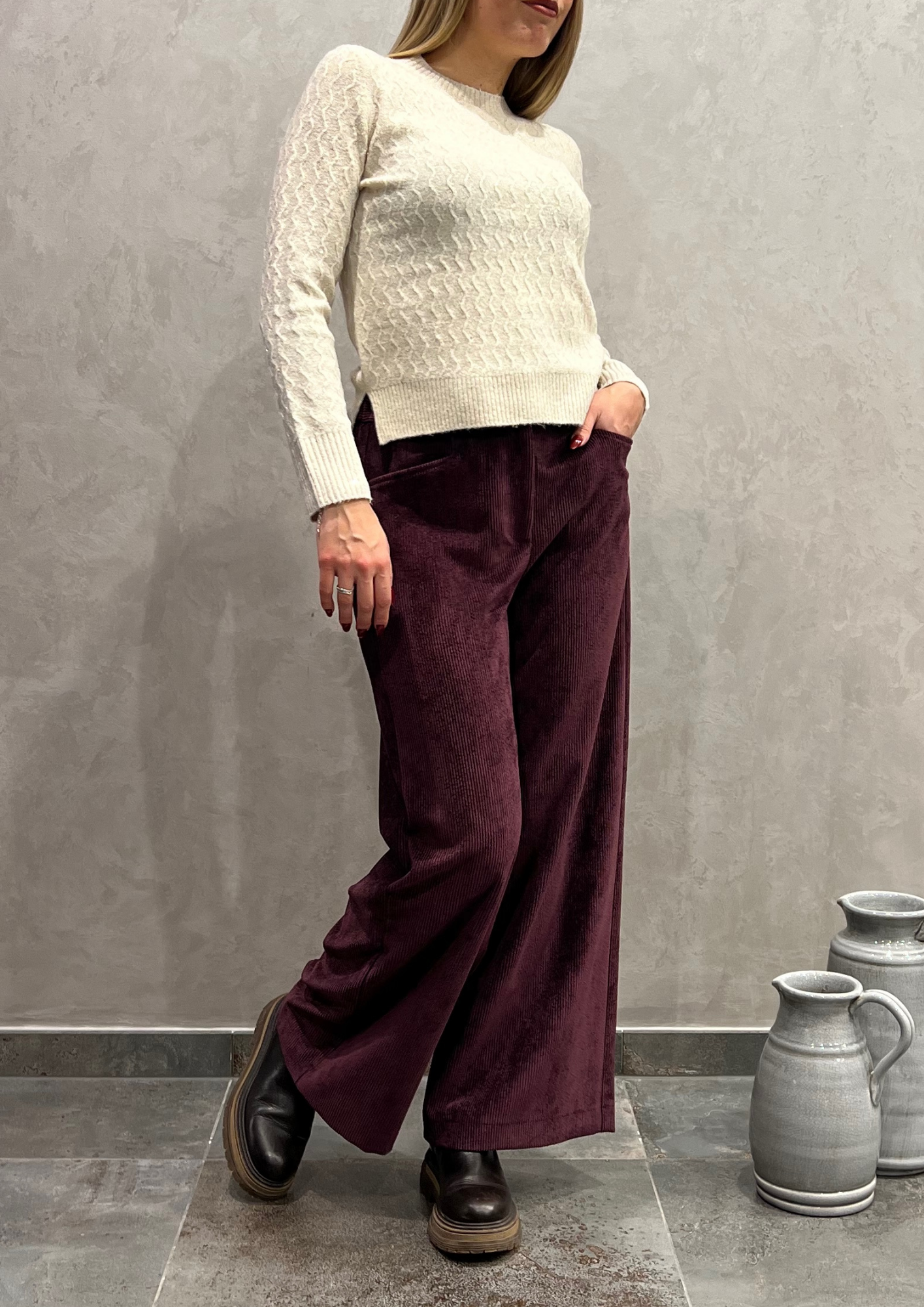 Maglioncino girocollo con paillettes in trama