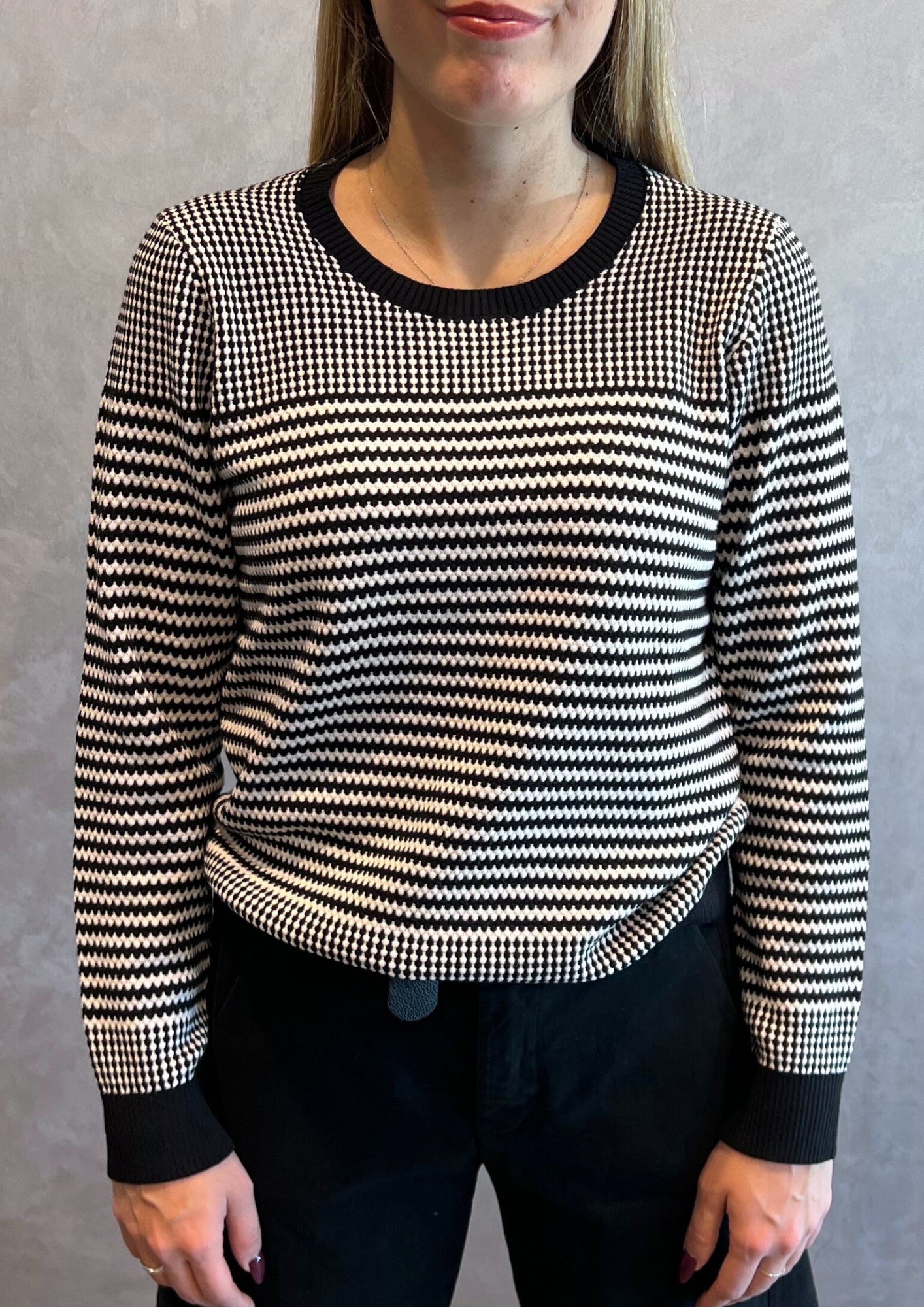 Maglia in viscosa felpata fantasia in trama