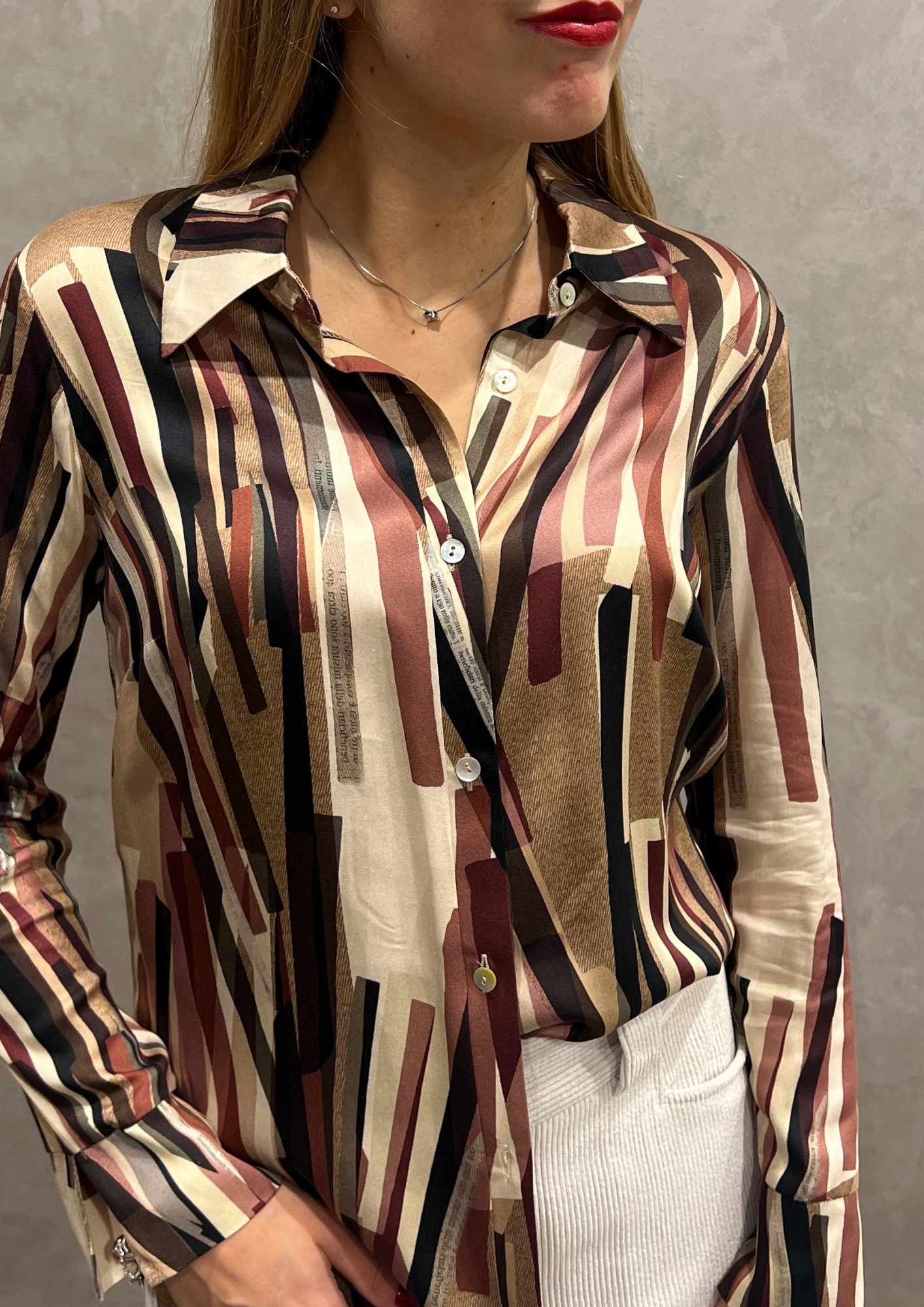 Camicia 100% viscosa in fantasia righe