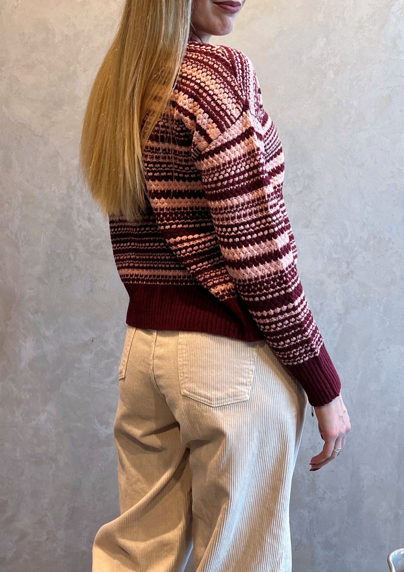 Maglia girocollo in lana e cashmere lavorato