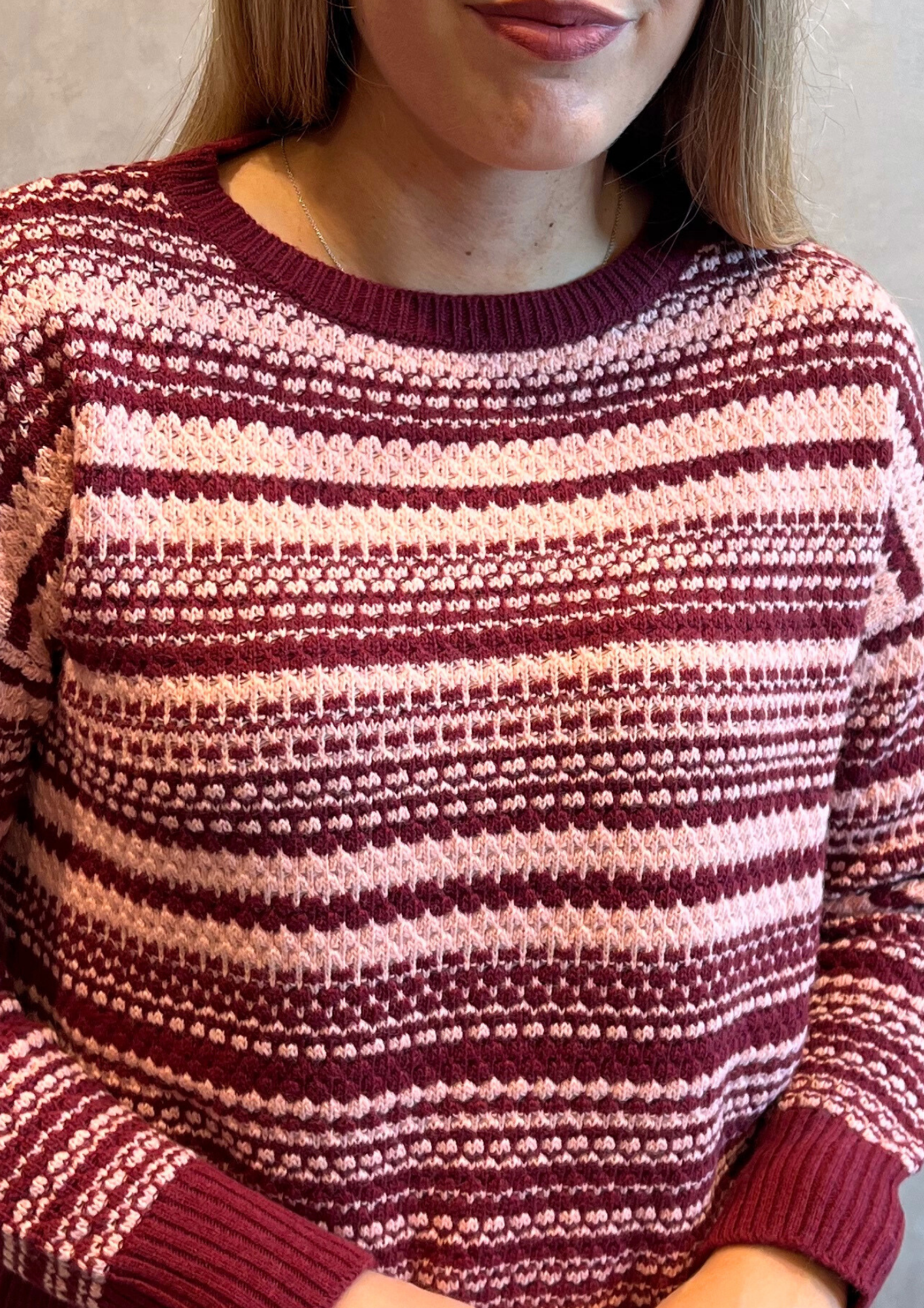 Maglia girocollo in lana e cashmere lavorato