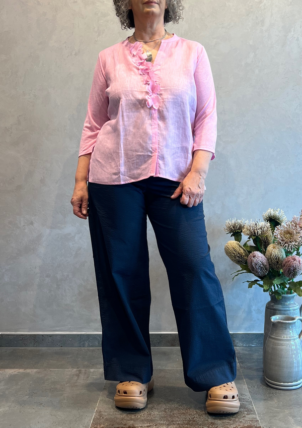 Camicia bimaterica lino e viscosa con fiori applicati