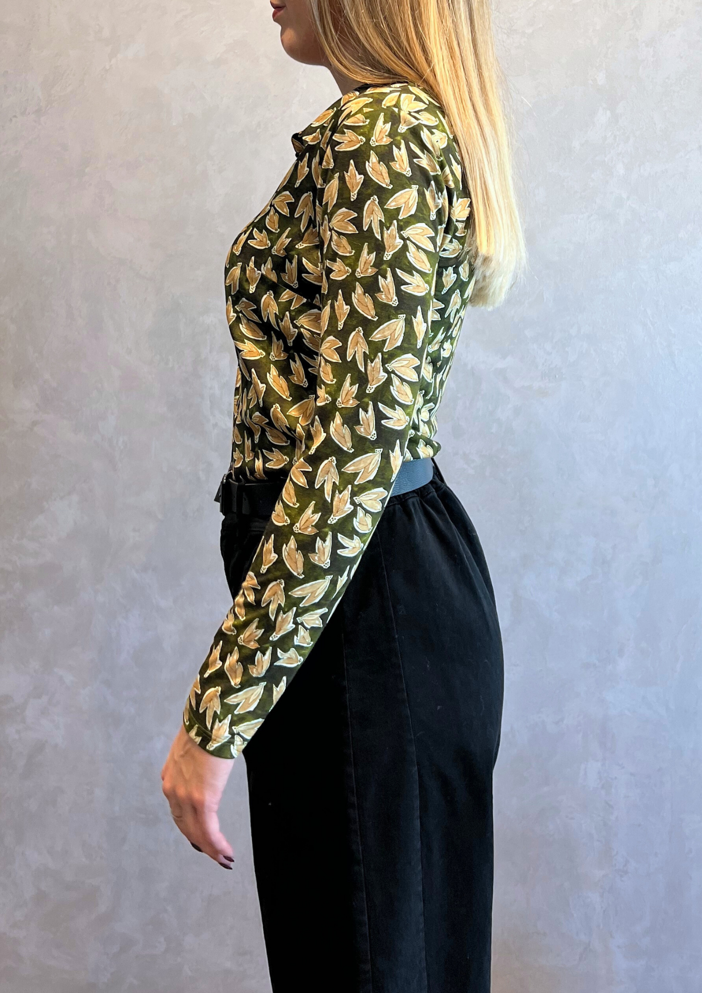 Camicia bimaterica in fantasia foglie