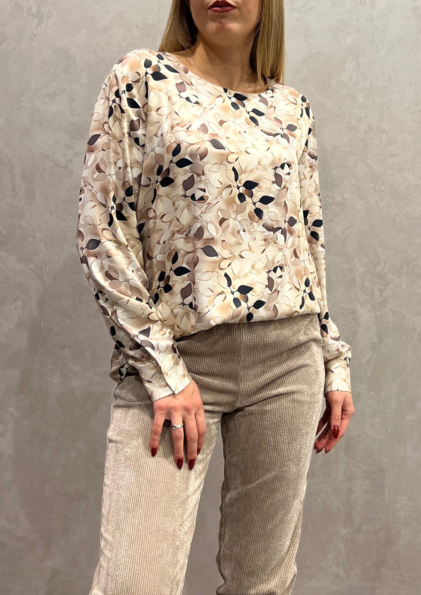 Blusa 100% viscosa in fantasia floreale