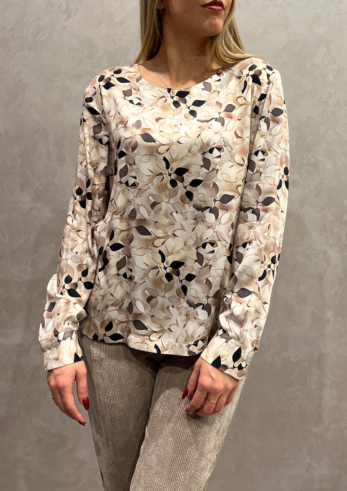 Blusa 100% viscosa in fantasia floreale