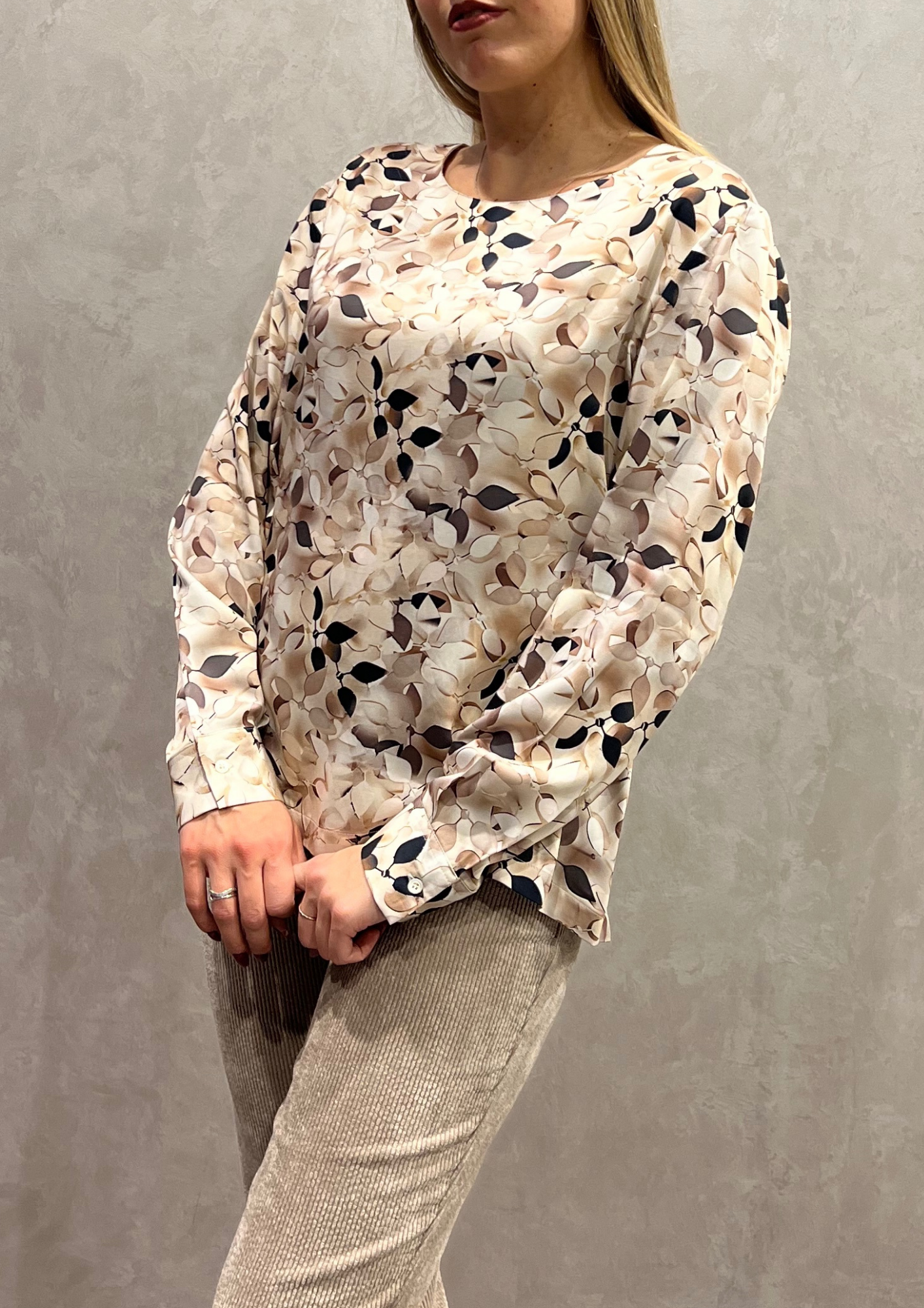Blusa 100% viscosa in fantasia floreale