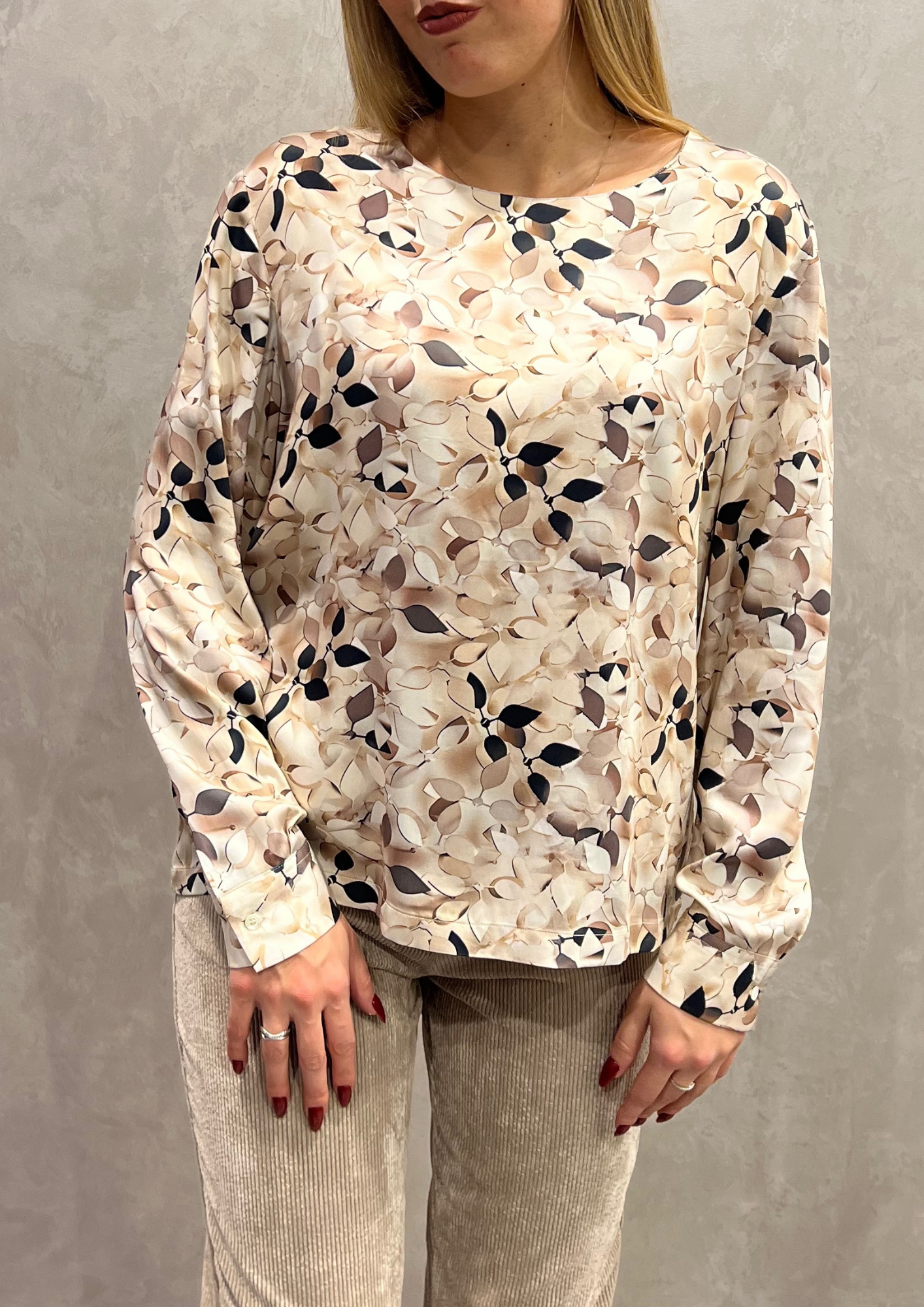 Blusa 100% viscosa in fantasia floreale