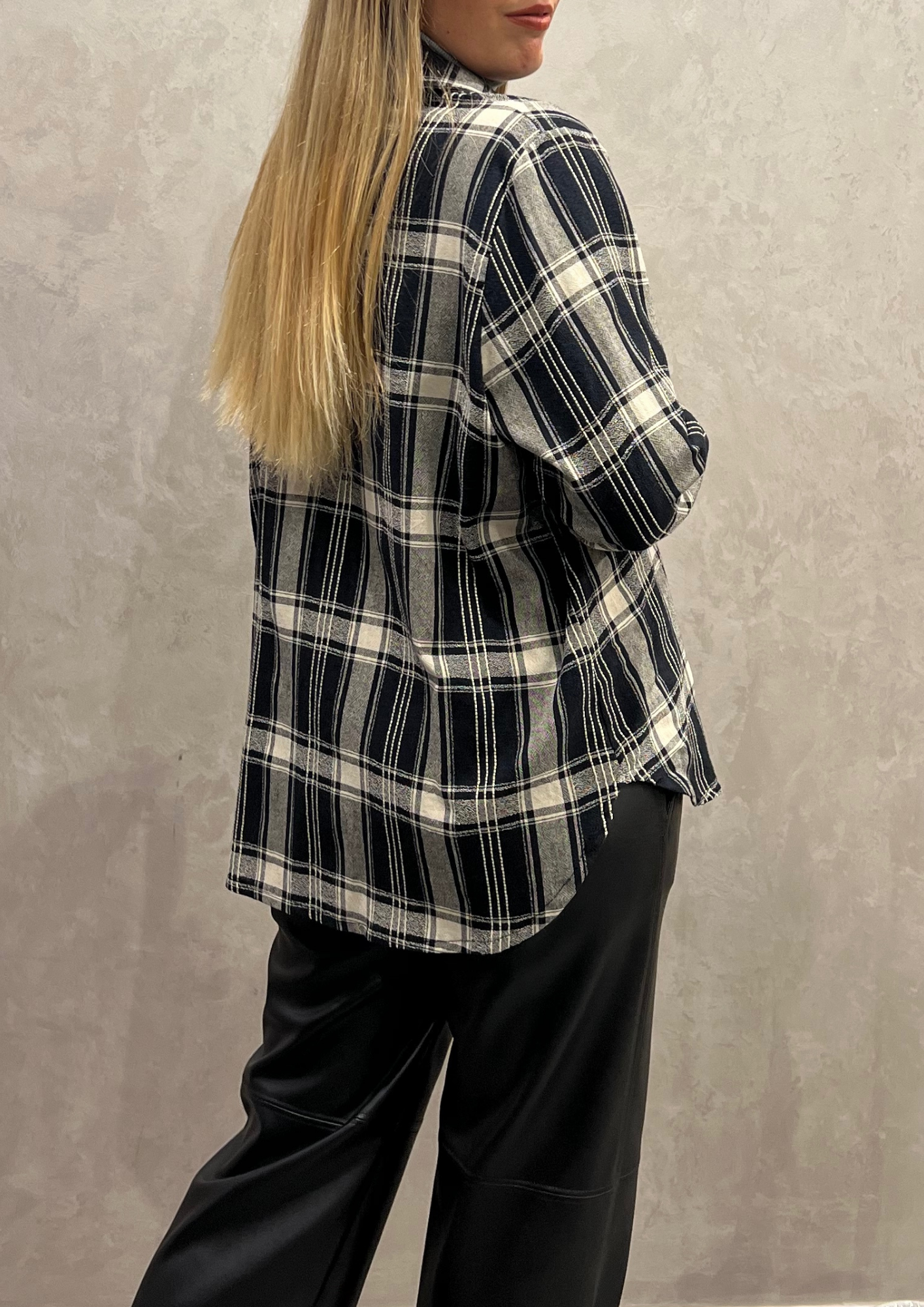 Camicia over a quadri