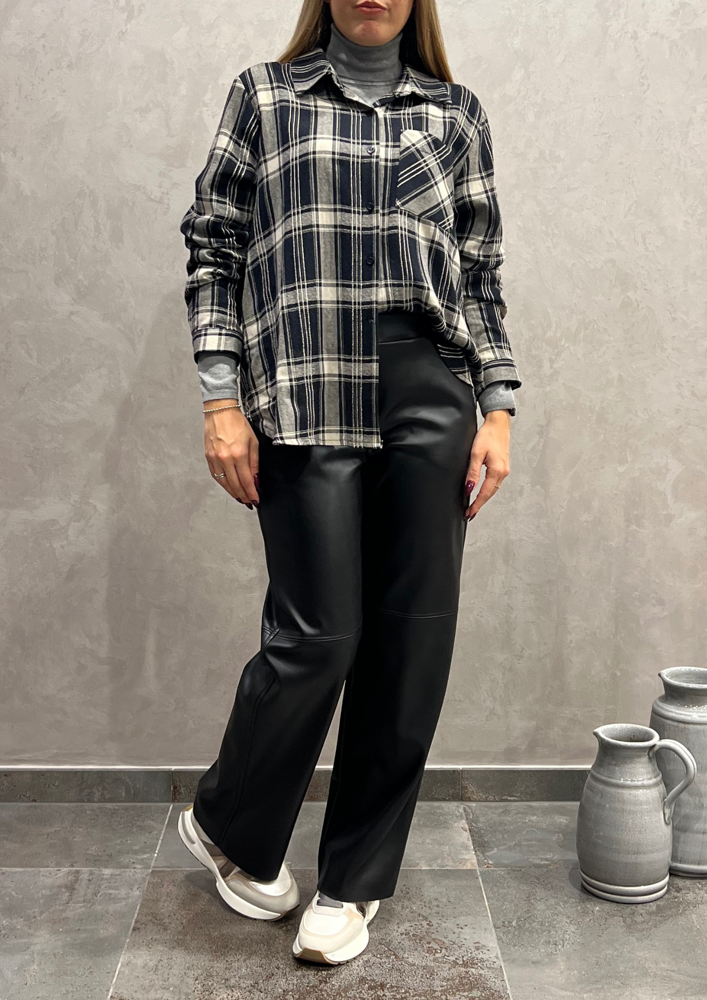 Camicia over a quadri