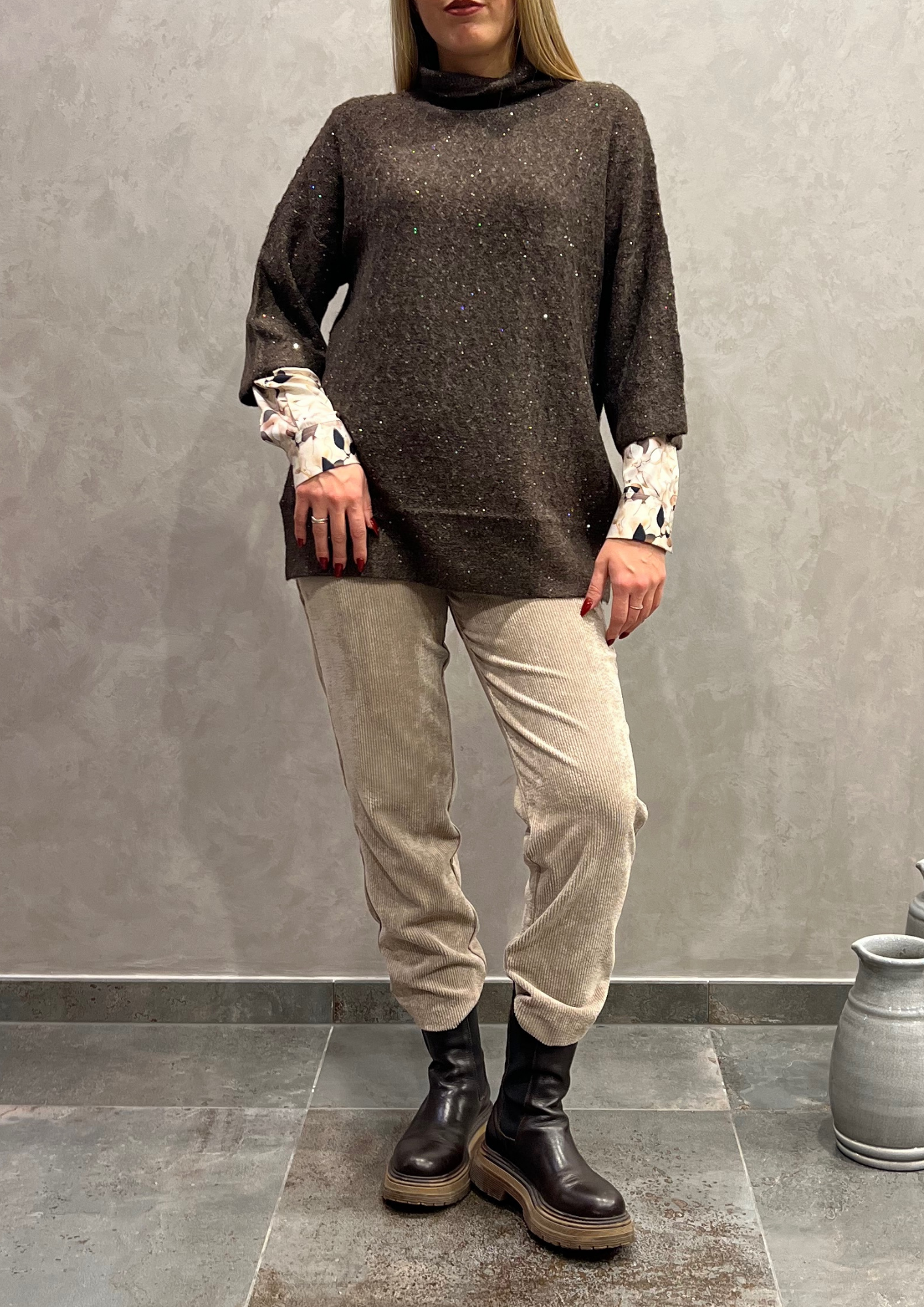 Maglia lunga a scatola con paillettes in trama