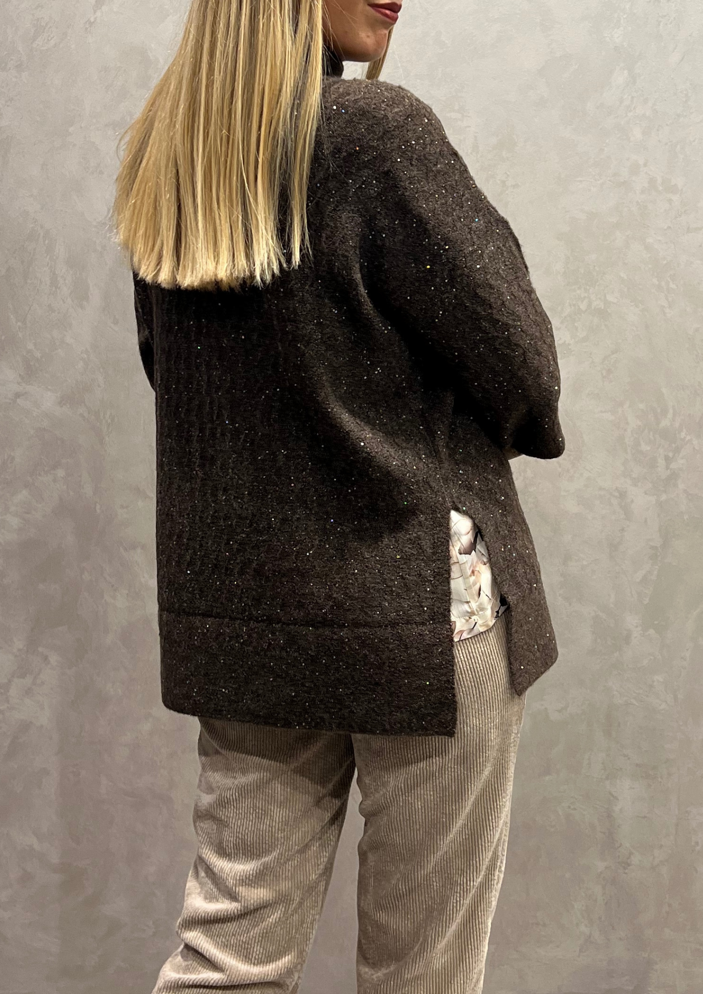 Maglia lunga a scatola con paillettes in trama