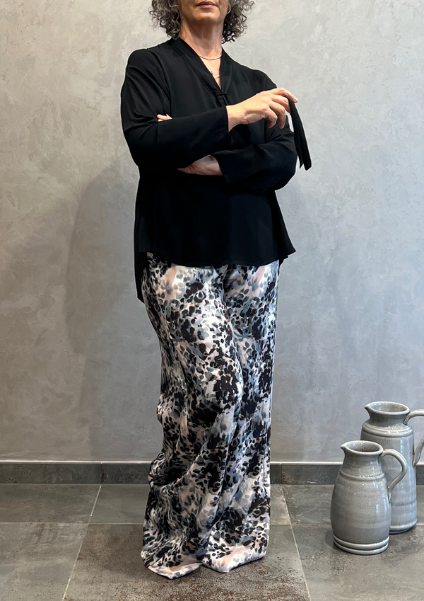 Pantalone over palazzo in fantasia animalier