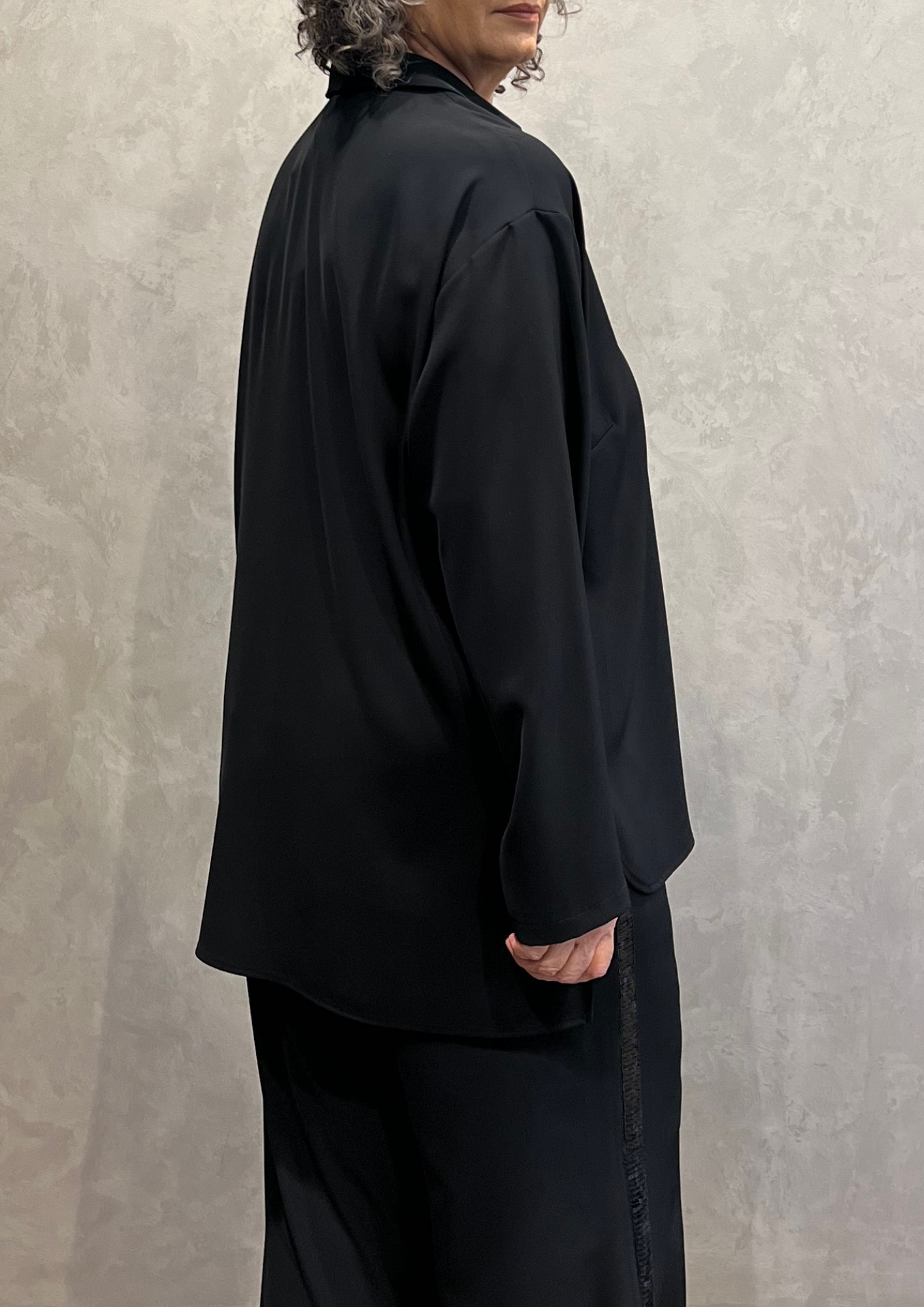 Blusa over svasata con dettaglio paillettes