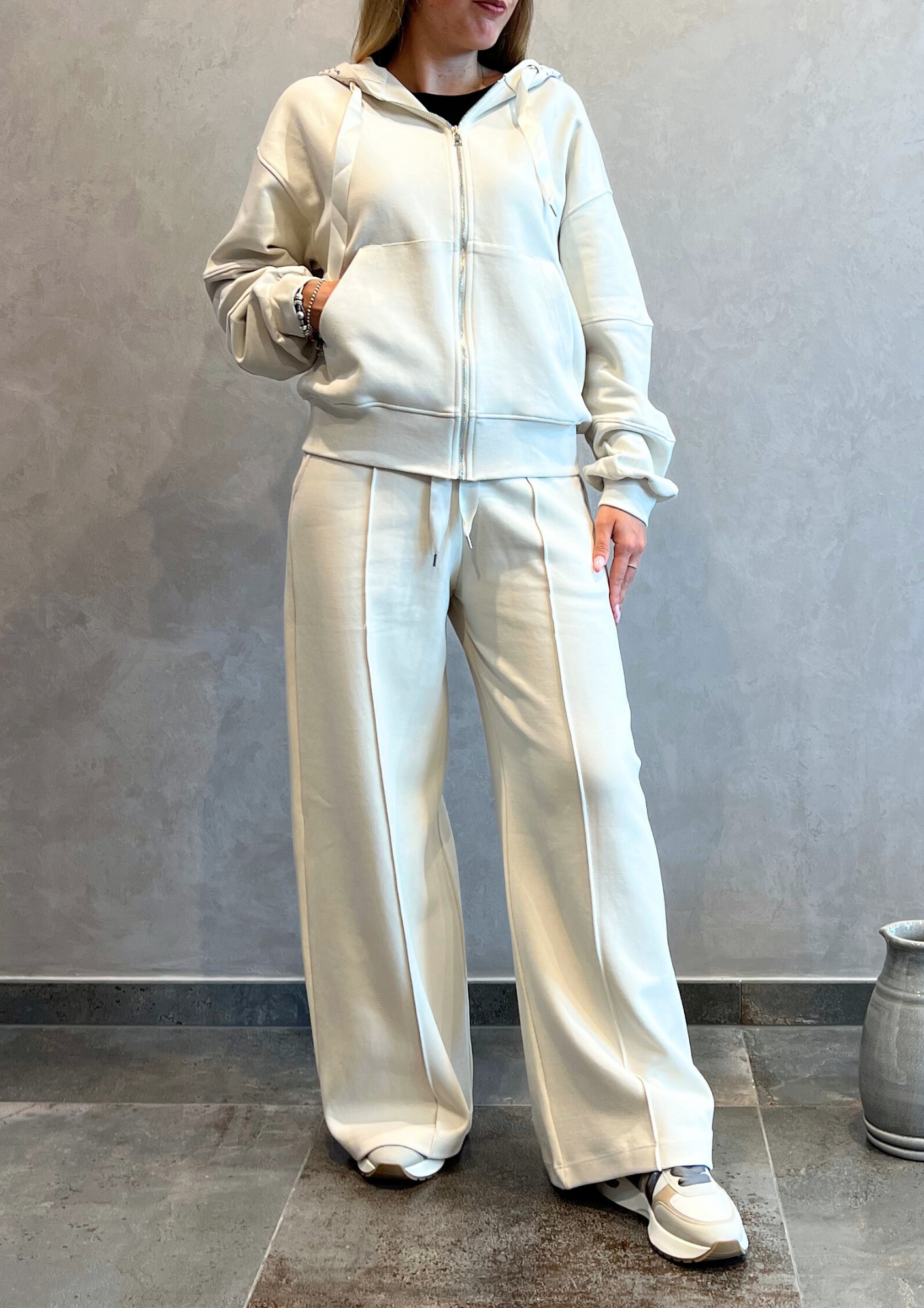 Pantalone ampio in felpa garzata coulisse raso