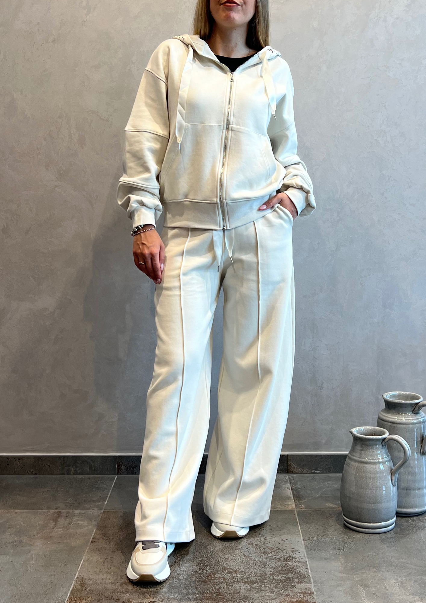 Felpa zip garzata con cappuccio con strass