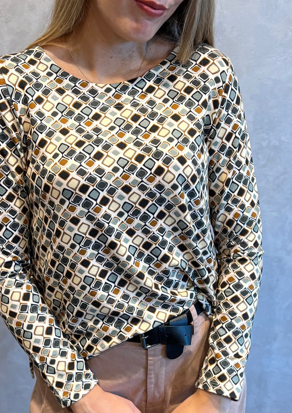 T-shirt in jersey di viscosa fantasia