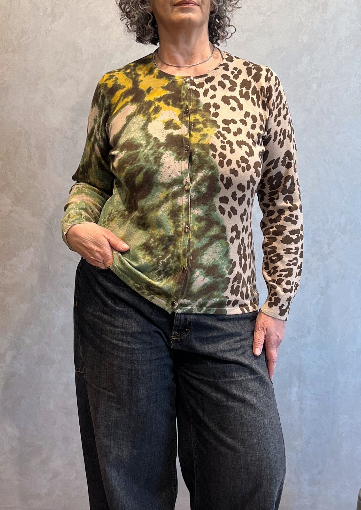 Golfino in viscosa felpata fantasia animalier