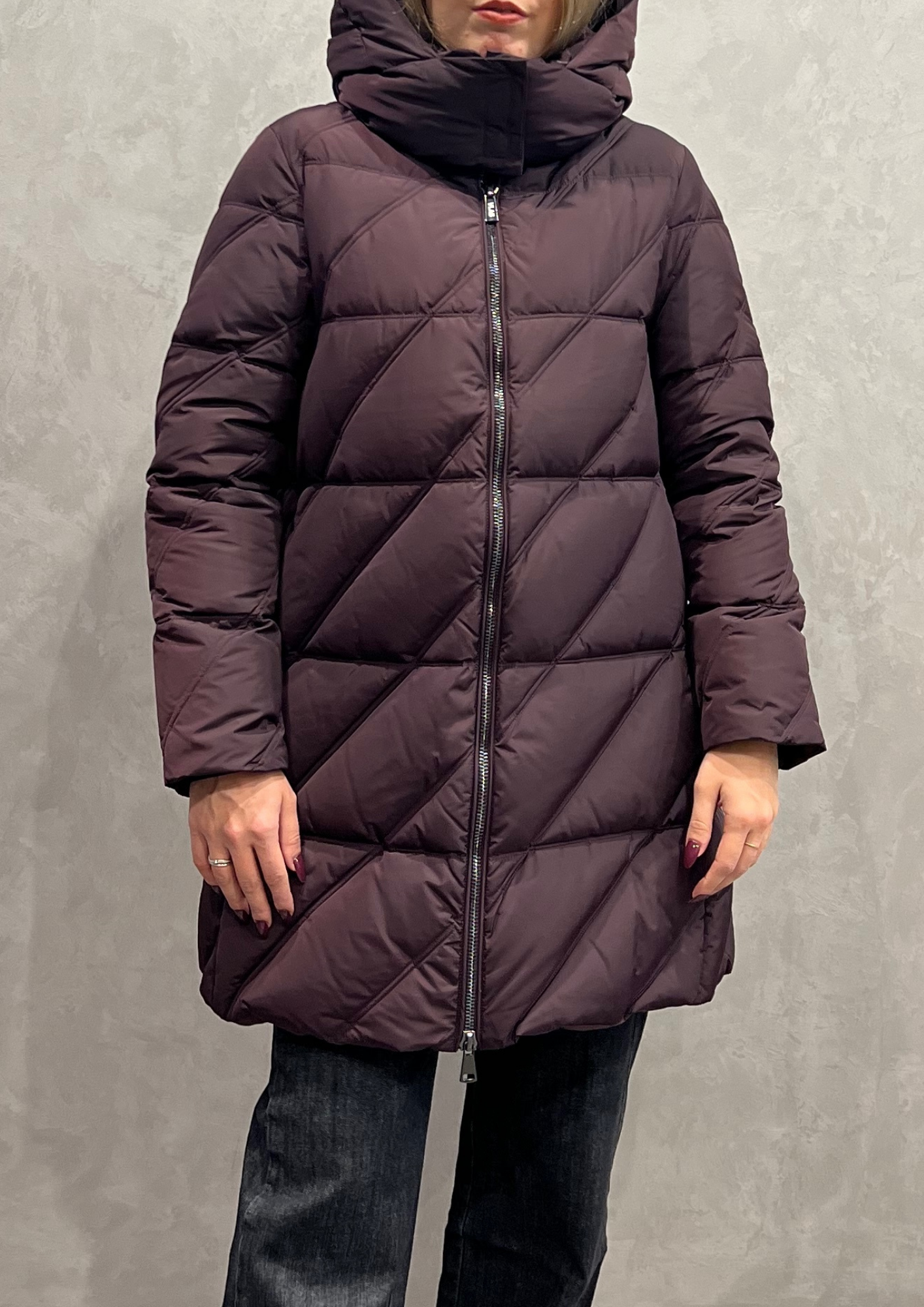 Piumino A shape in vera piuma