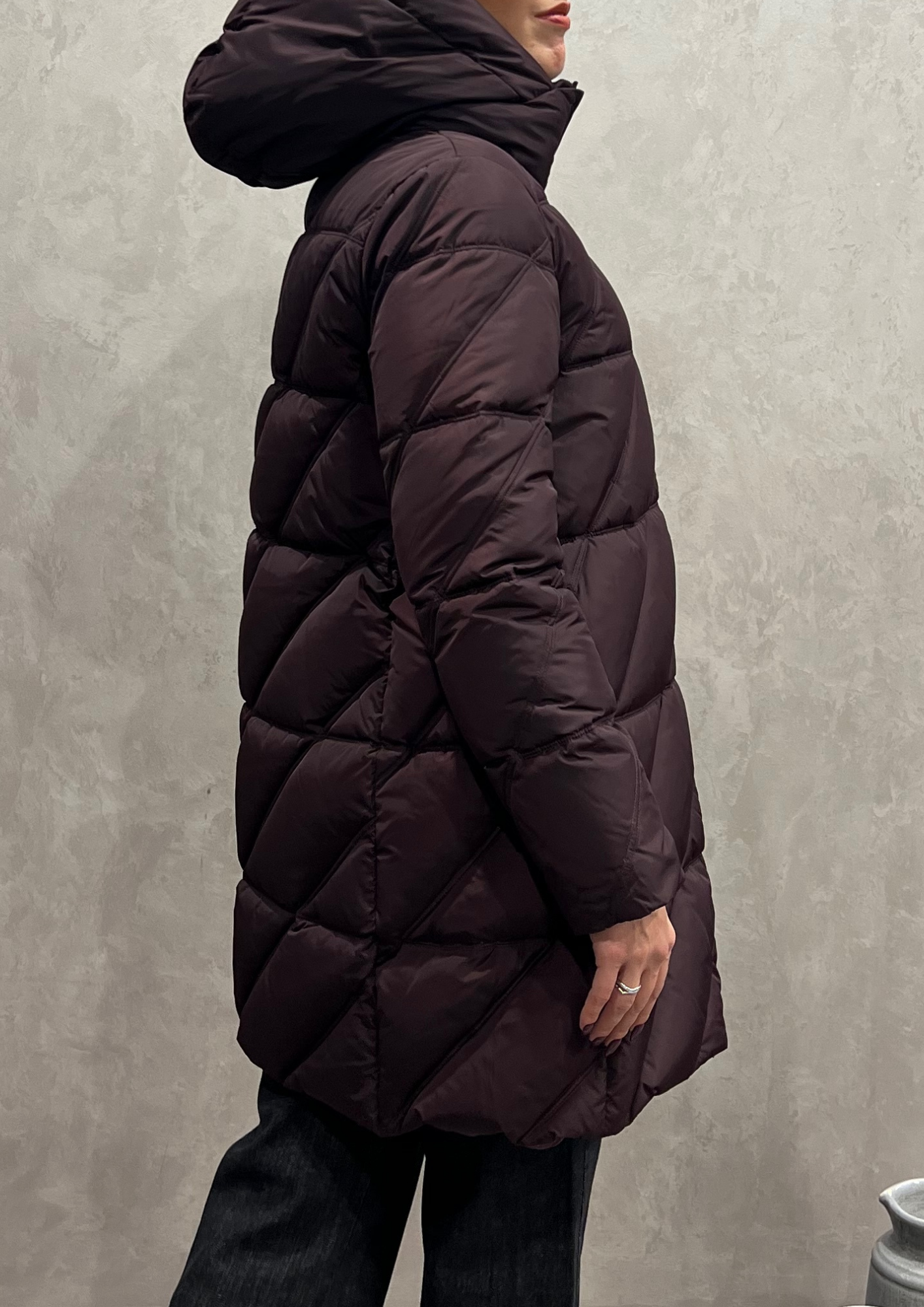 Piumino A shape in vera piuma