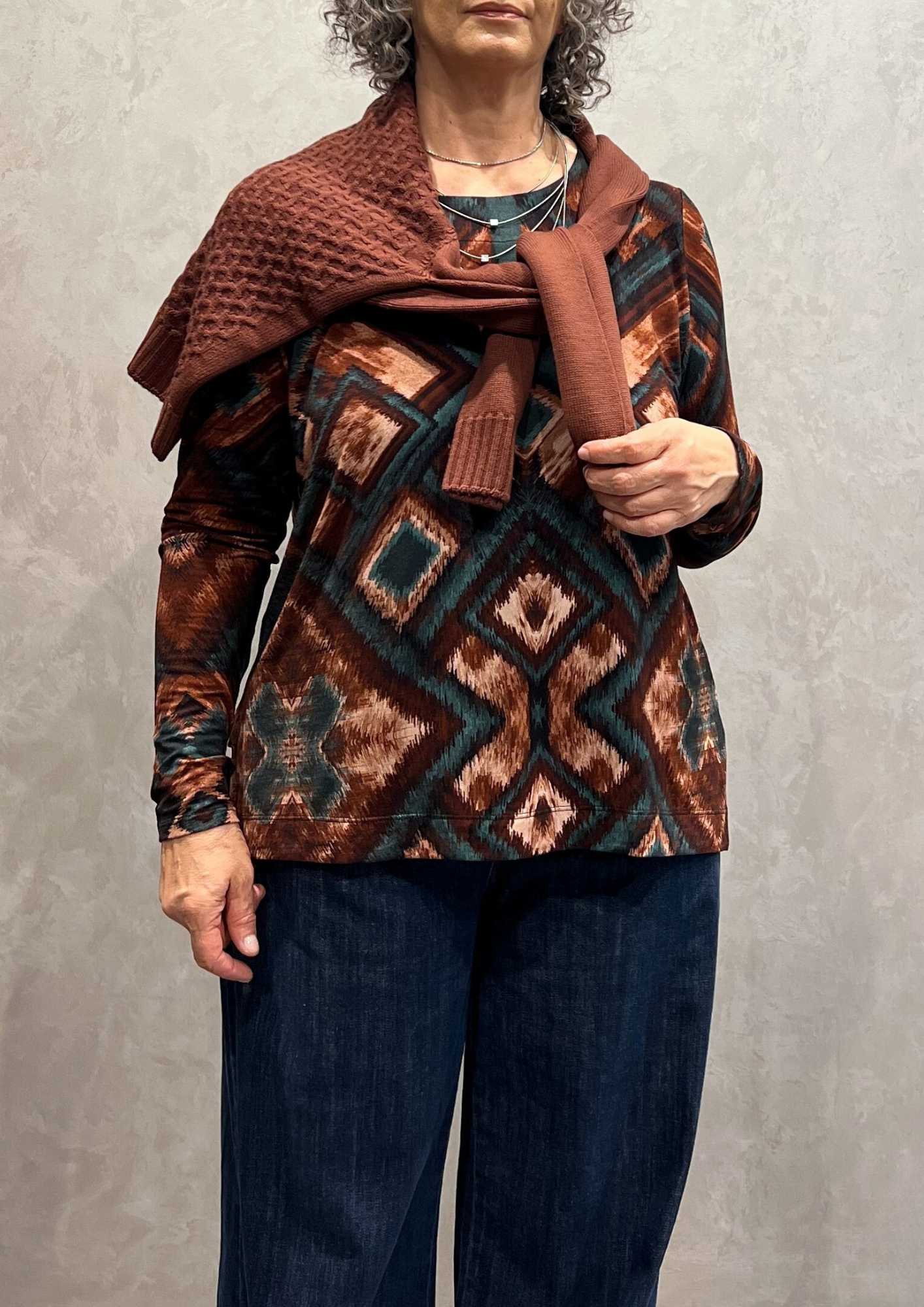 T-shirt in jersey di viscosa fantasia