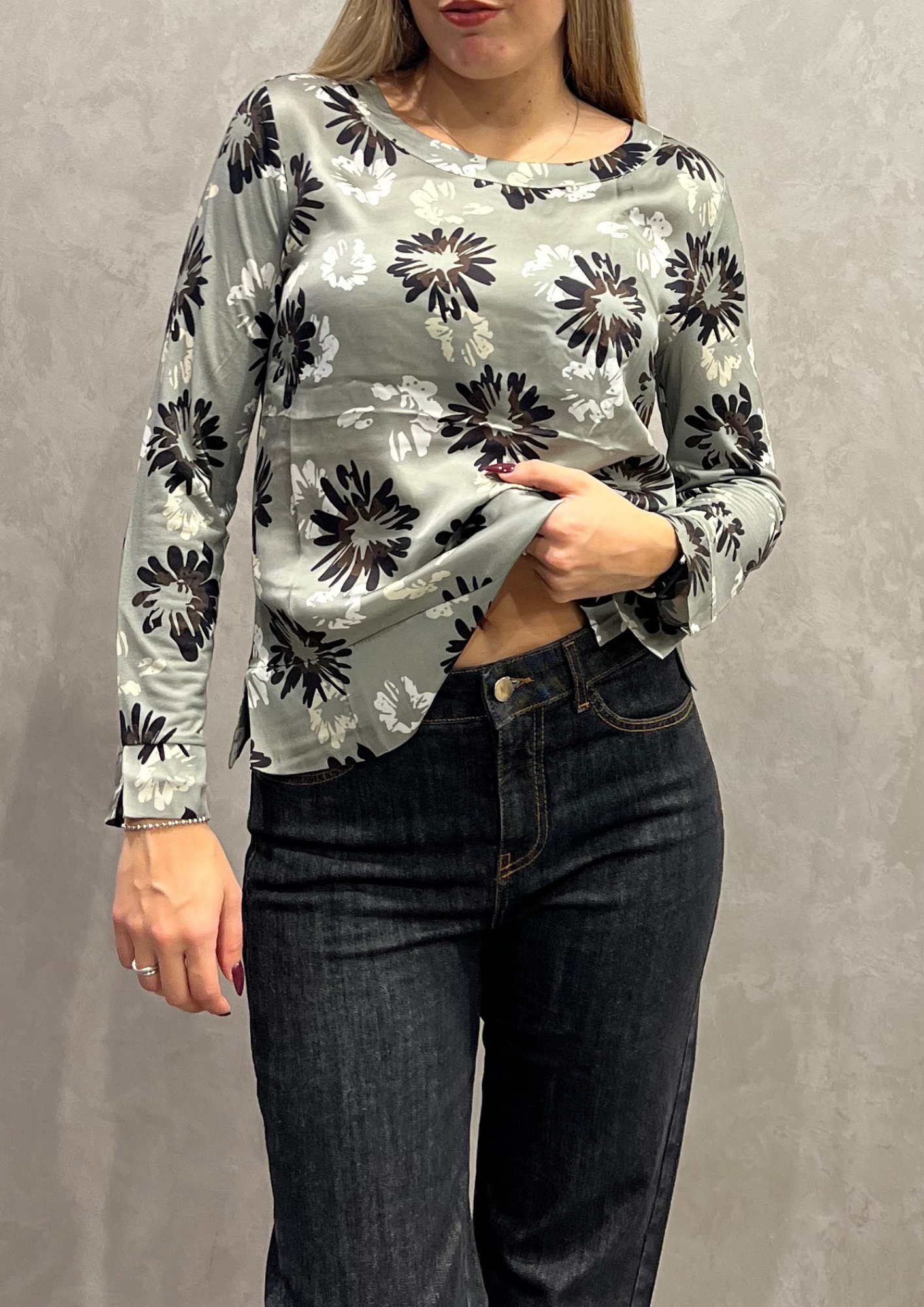 Blusa bimaterica in fantasia floreale