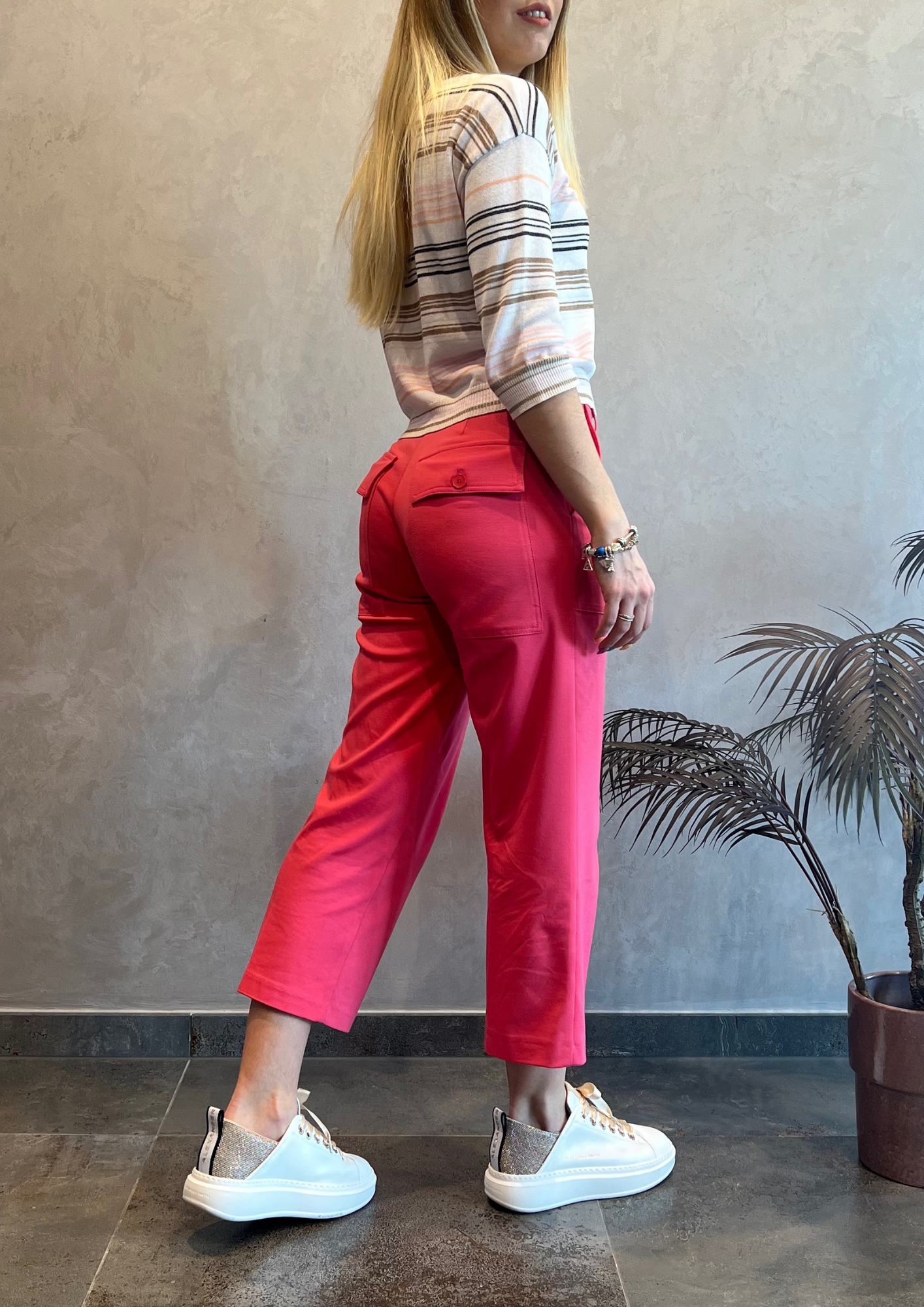 Pantalone con tasche posteriori in Punto Milano